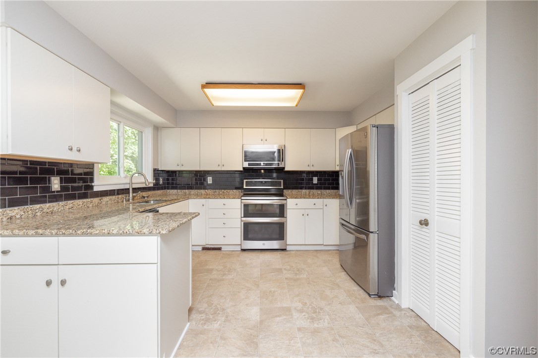 13704 Nuttree Woods Ct