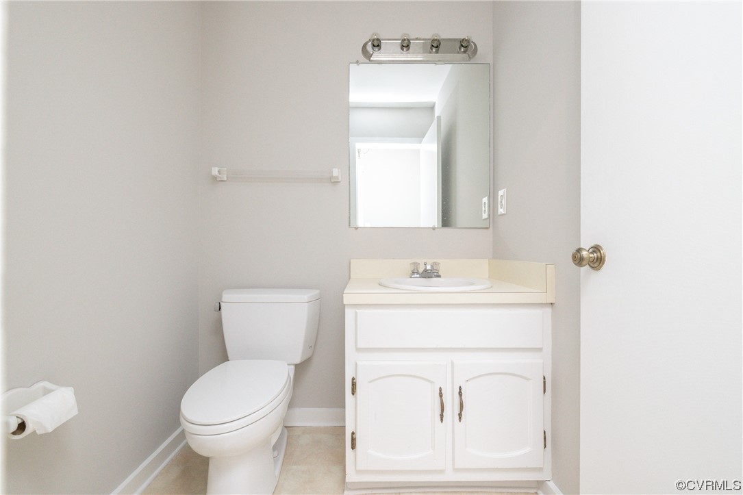 13704 Nuttree Woods Ct