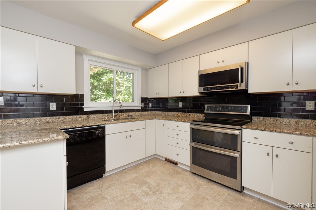 13704 Nuttree Woods Ct