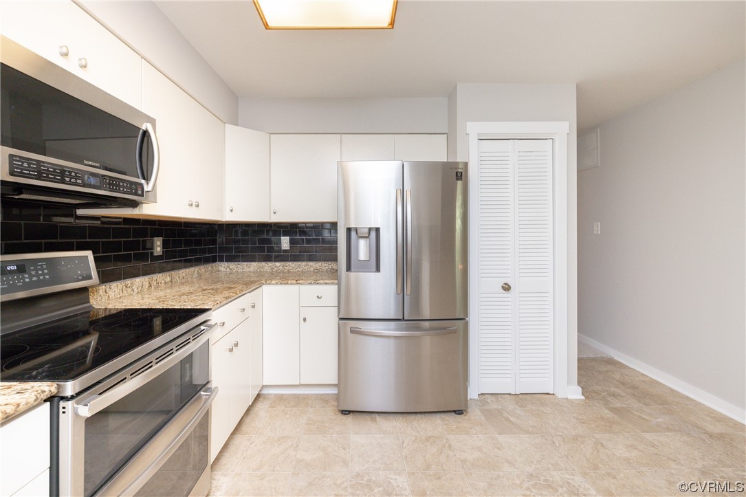 13704 Nuttree Woods Ct