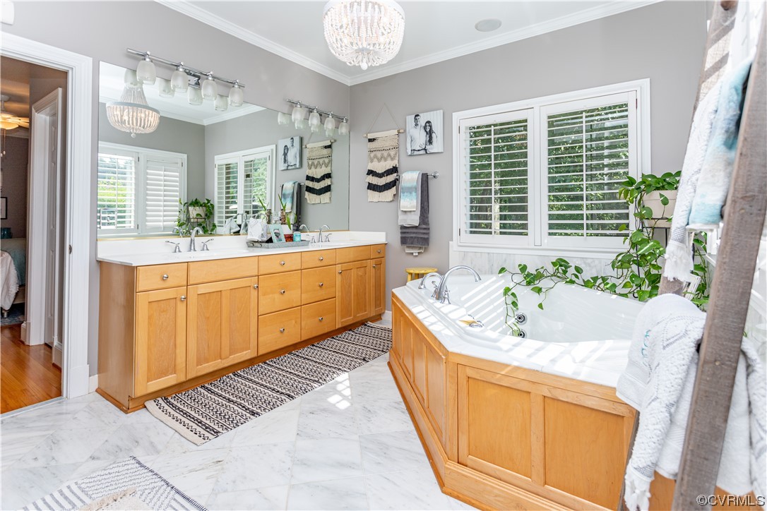 11417 Edgelake Ct