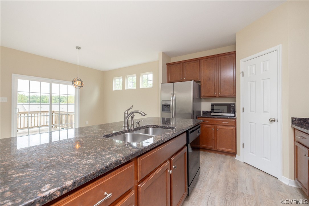 644 Abbey Village Cir