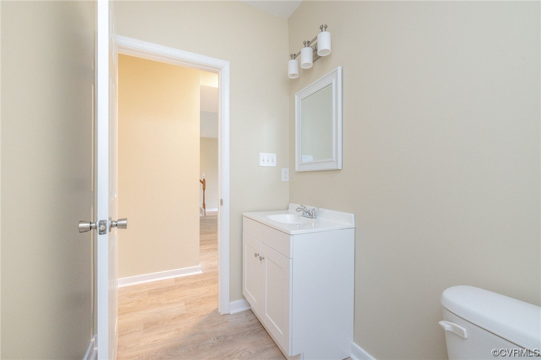 644 Abbey Village Cir