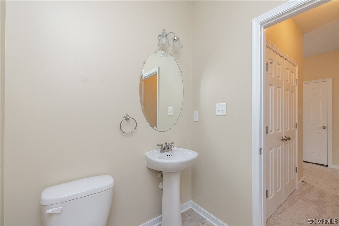 644 Abbey Village Cir