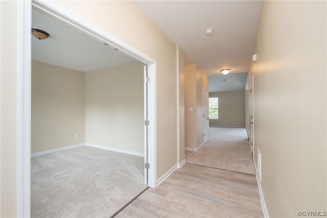 644 Abbey Village Cir