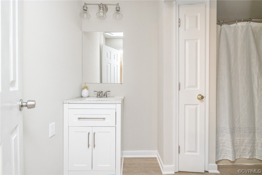 12051 Goldenbrook Dr