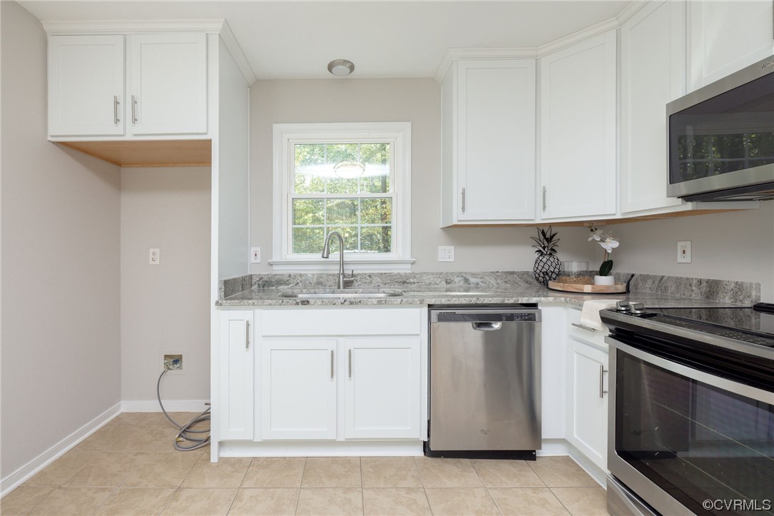 12051 Goldenbrook Dr