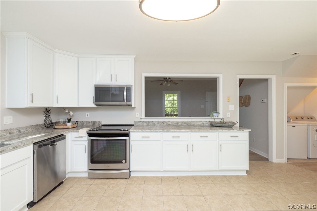 12051 Goldenbrook Dr