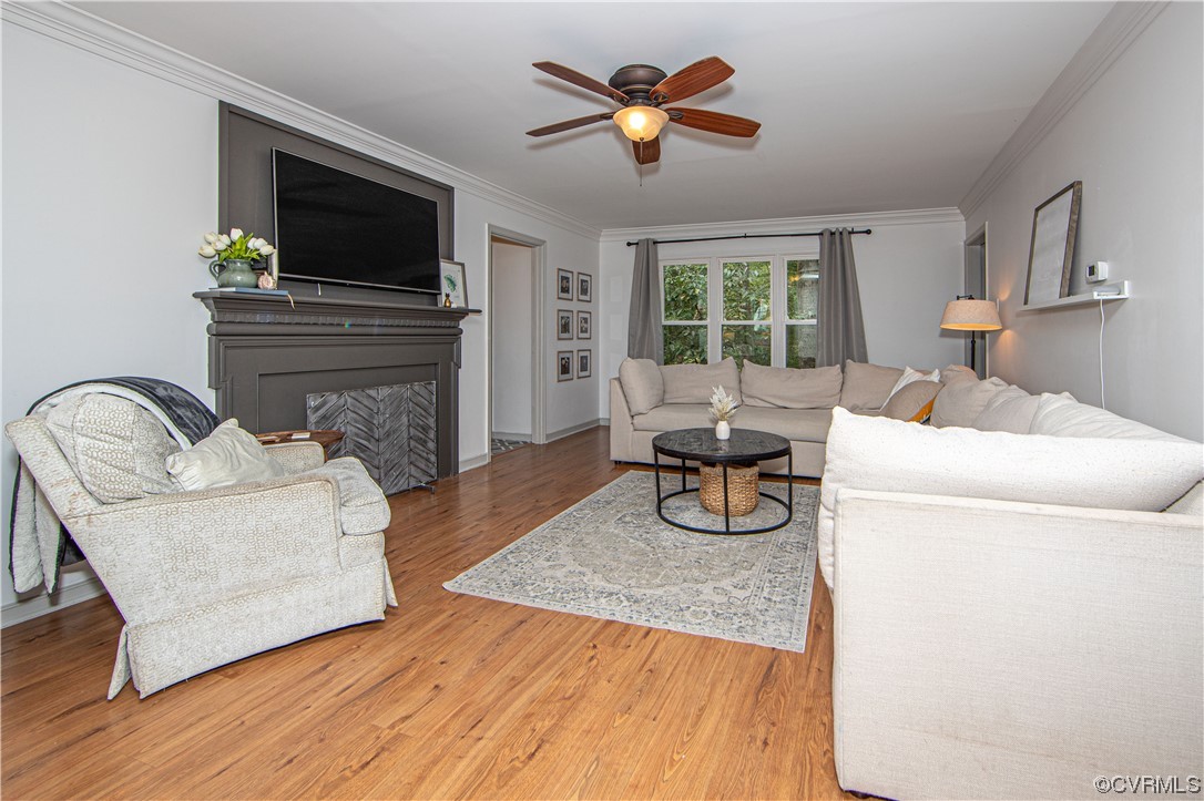 6149 Winding Hills Dr