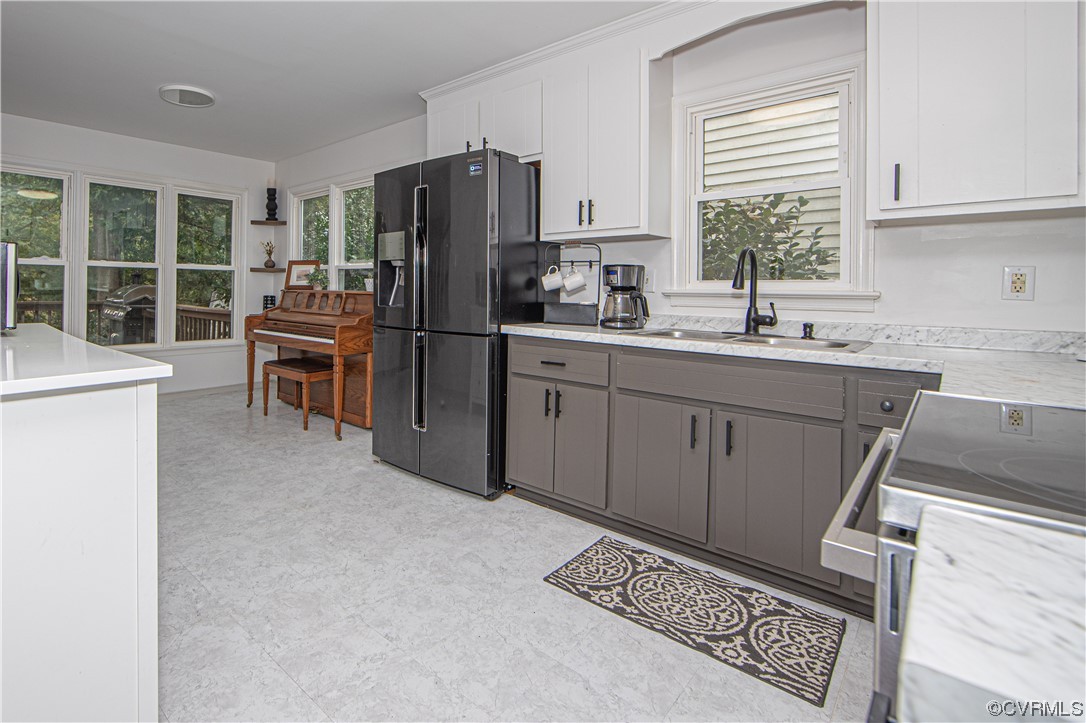 6149 Winding Hills Dr