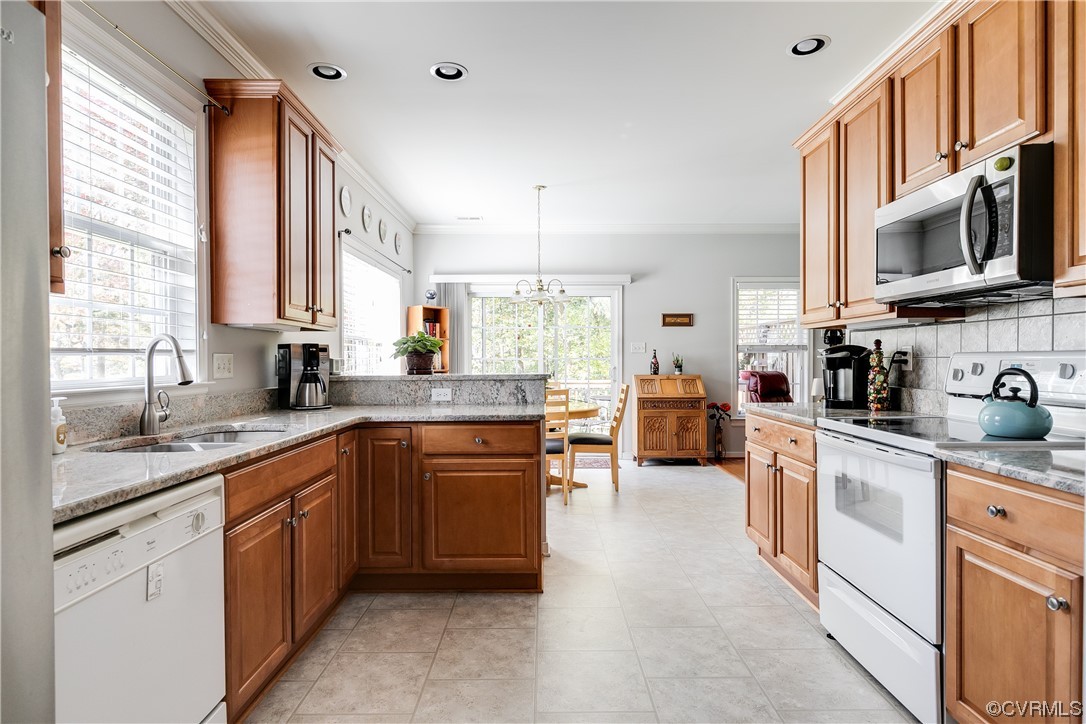 166 Carriage Point Ln