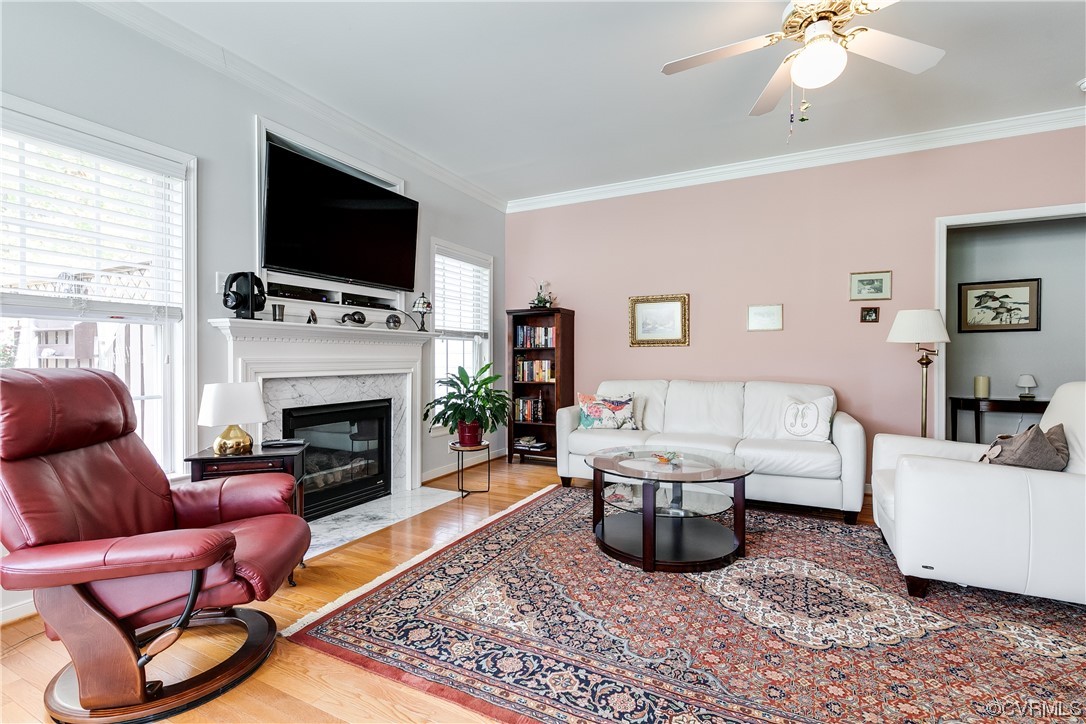 166 Carriage Point Ln