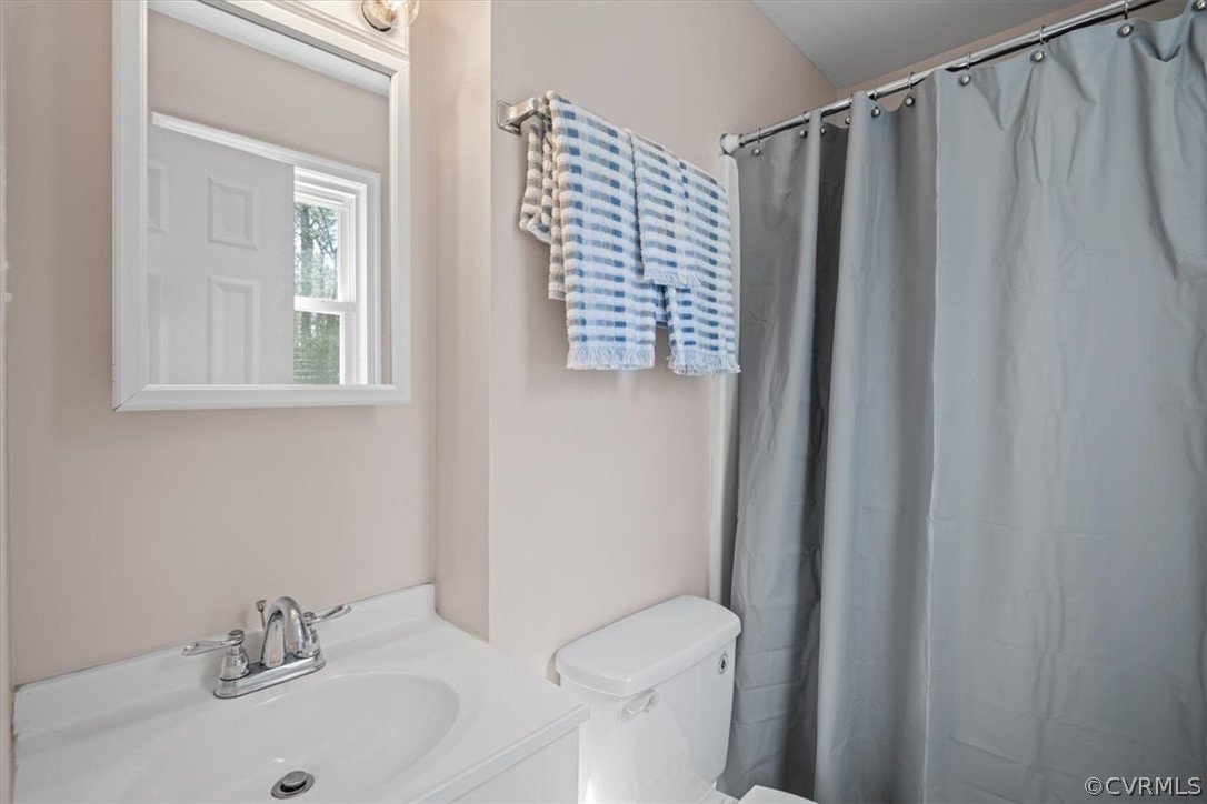 5831 Sara Kay Dr