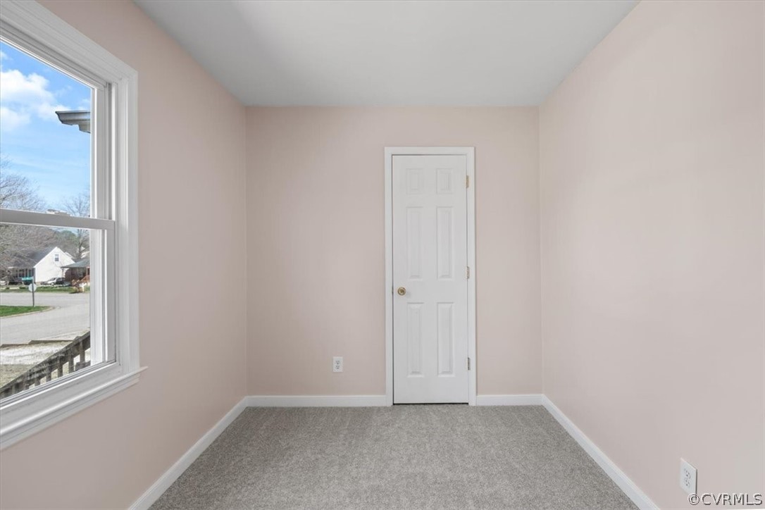 5831 Sara Kay Dr