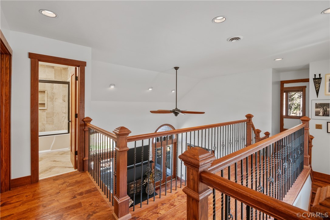 6218 Willow Glen Rd