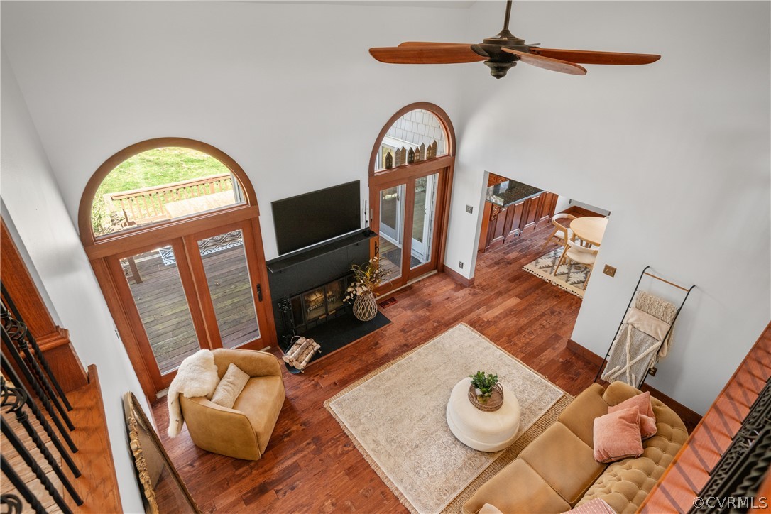 6218 Willow Glen Rd