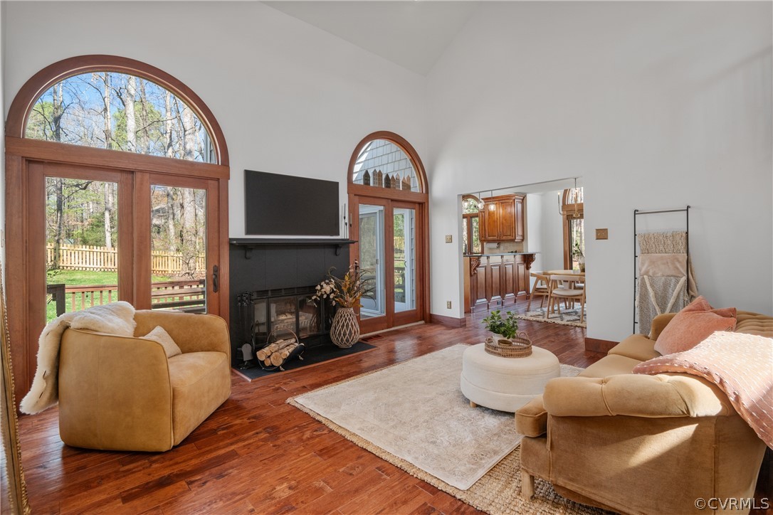 6218 Willow Glen Rd