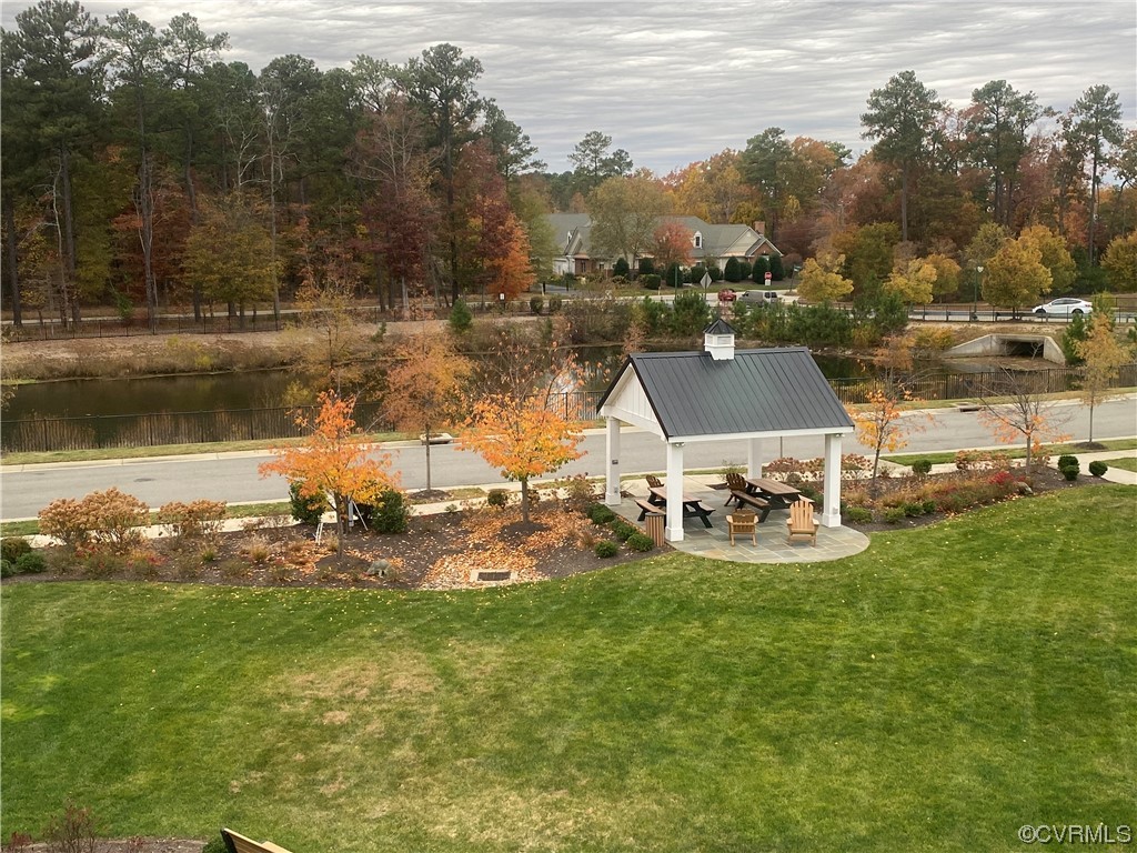 545 Crofton Village Trce