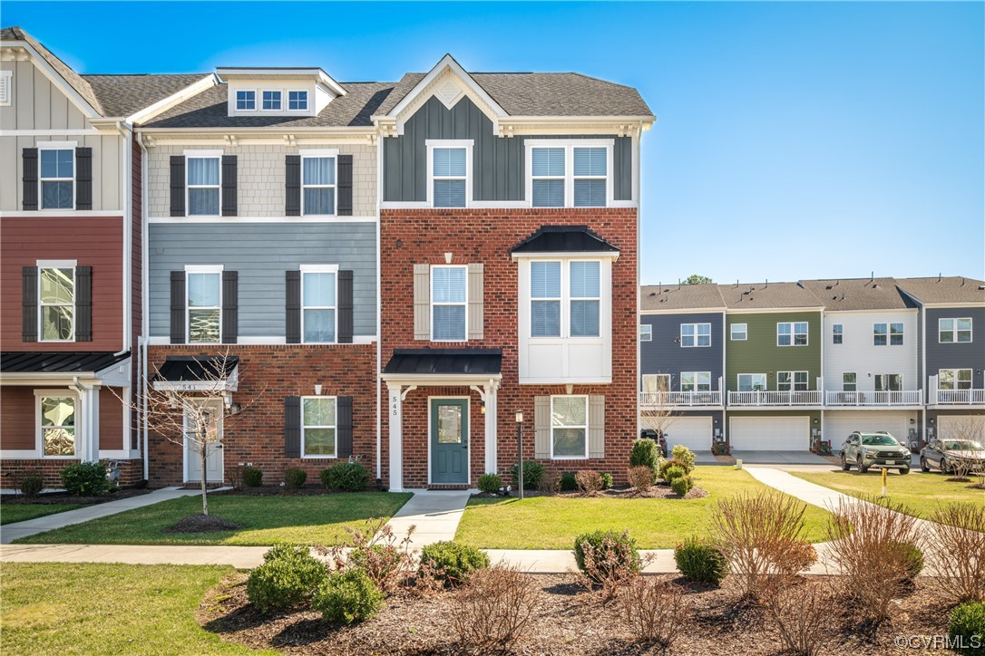 545 Crofton Village Trce
