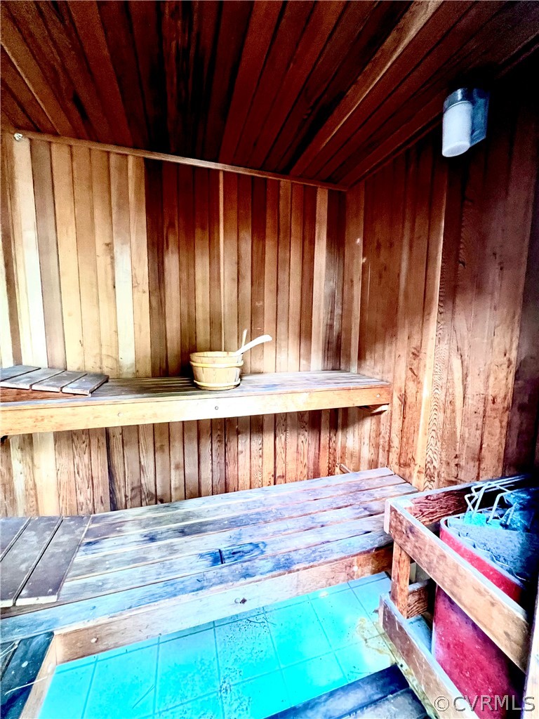 13604 Winterberry Rdg