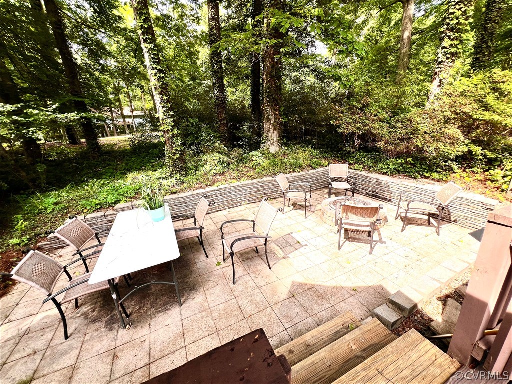 13604 Winterberry Rdg