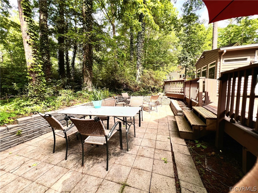 13604 Winterberry Rdg