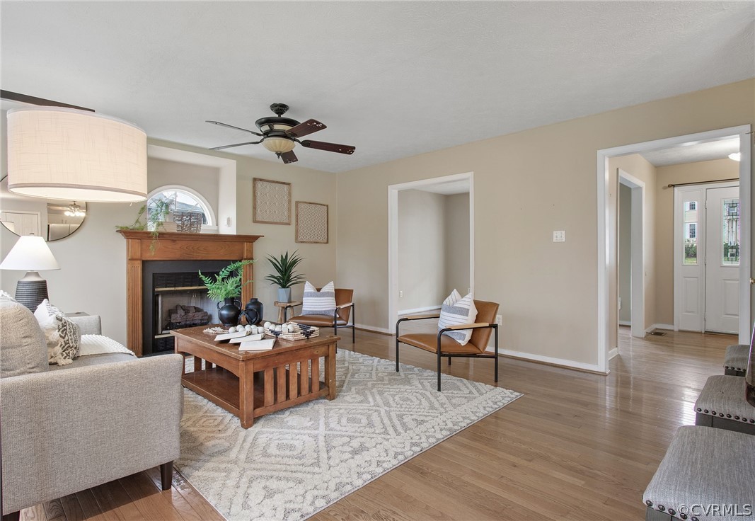 1512 Hardwood Ter