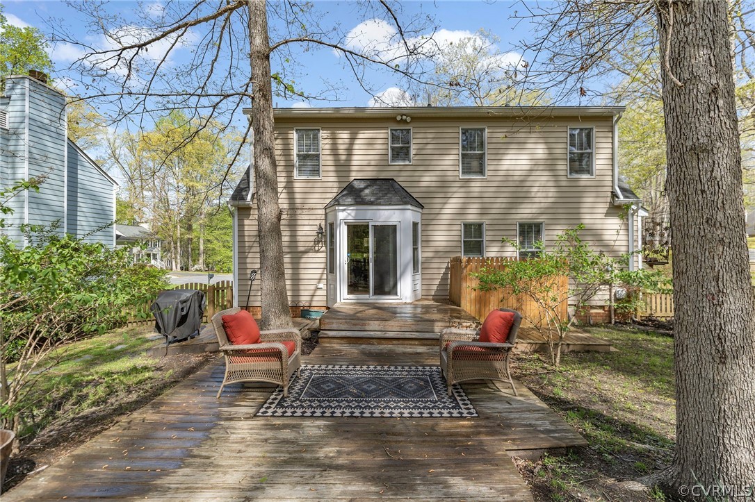 2113 Deer Meadow Ln