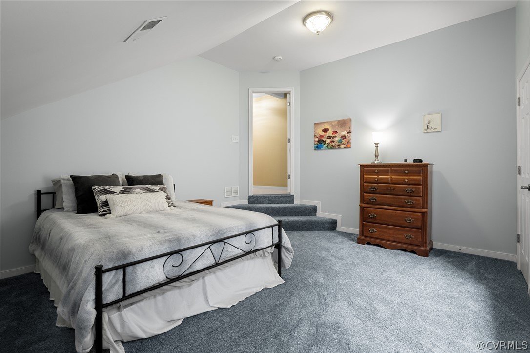 5303 Meadow Chase Rd