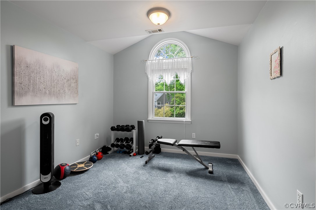 5303 Meadow Chase Rd