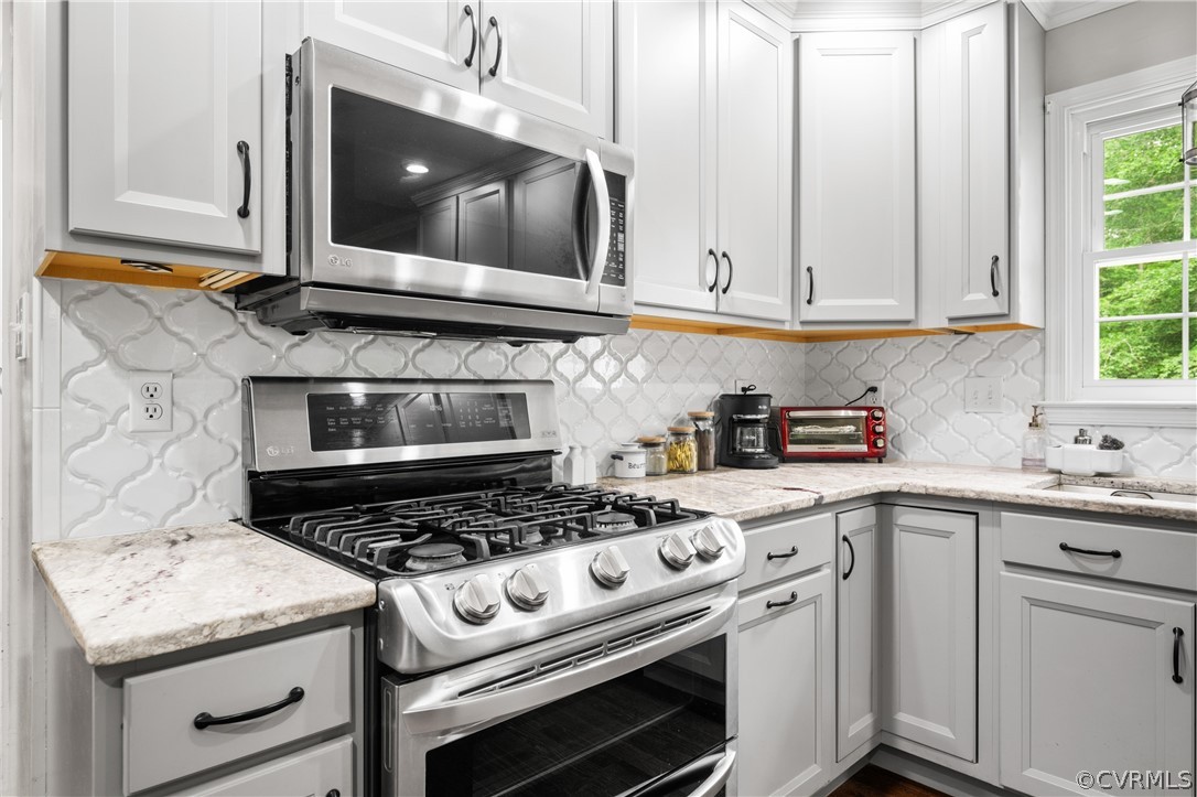 8827 Country View Ln