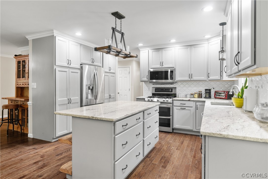 8827 Country View Ln