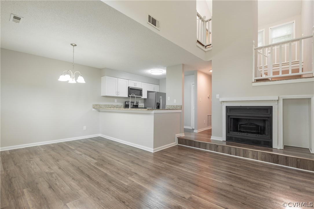 2633 Towngate Ct