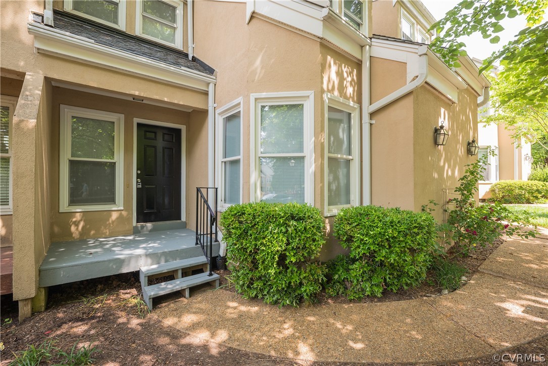 2633 Towngate Ct