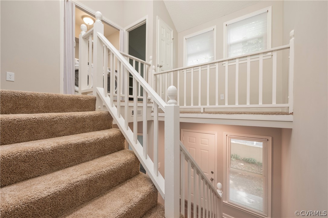 2633 Towngate Ct