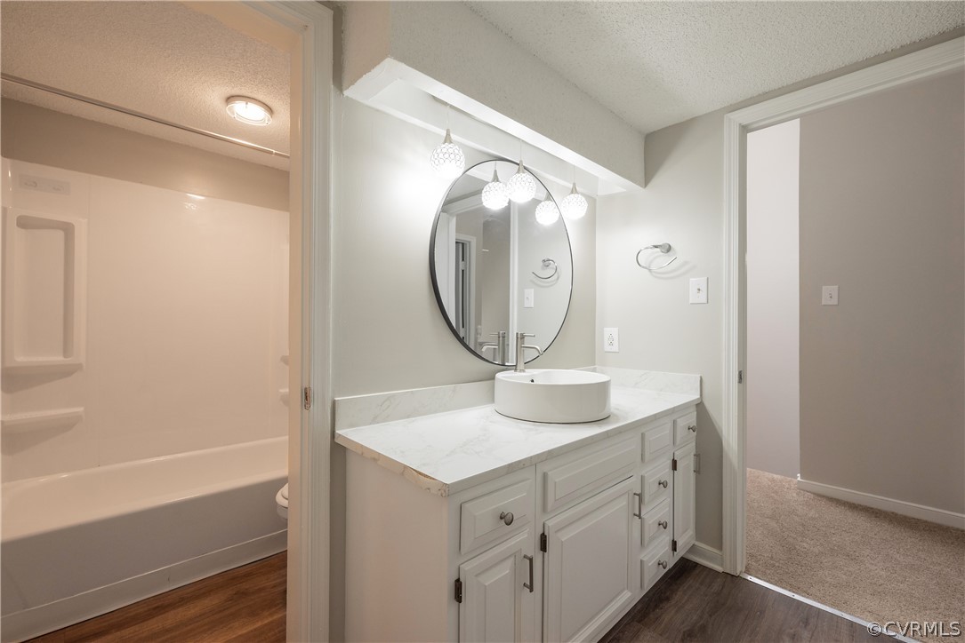 2633 Towngate Ct