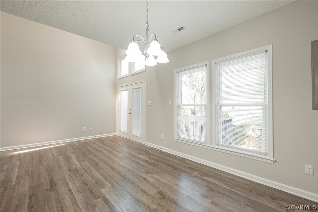 2633 Towngate Ct