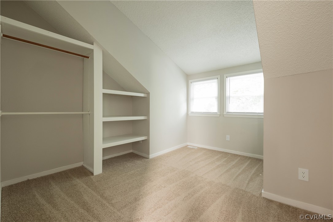 2633 Towngate Ct