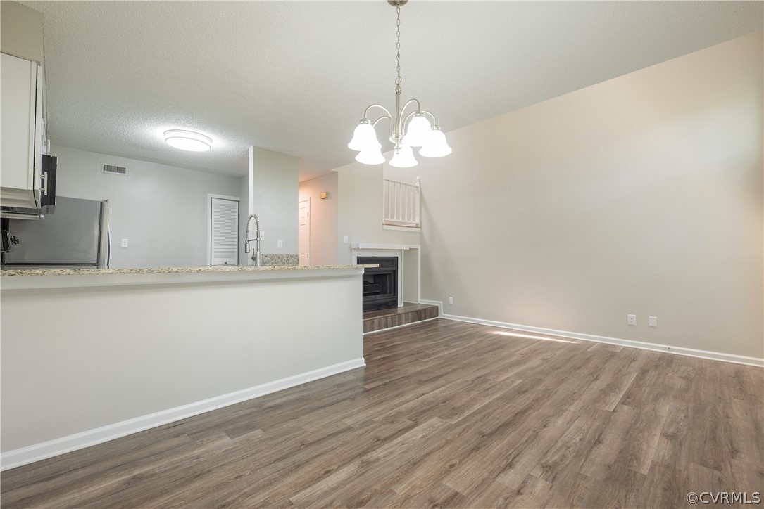 2633 Towngate Ct
