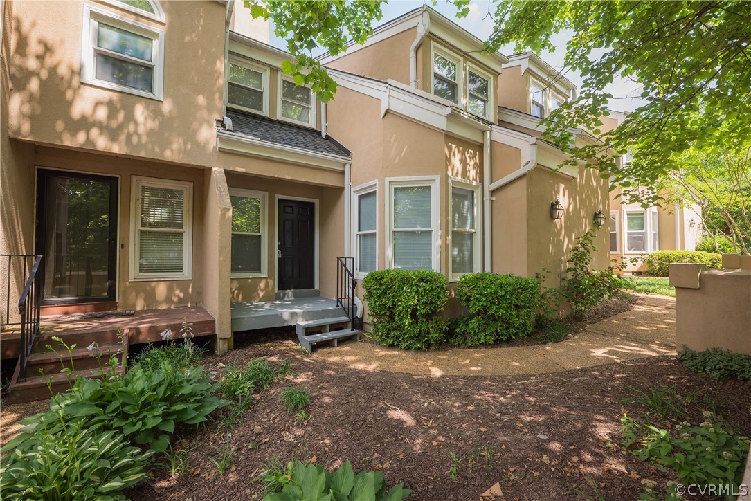 2633 Towngate Ct