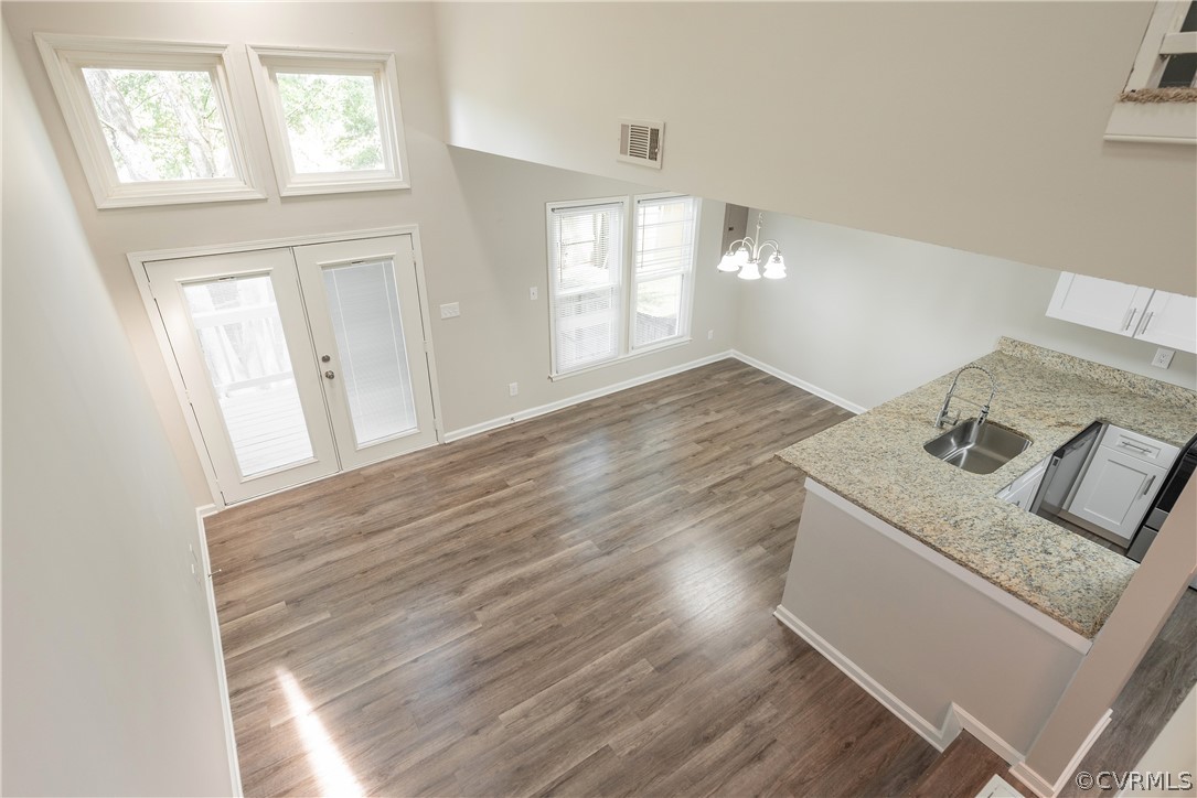 2633 Towngate Ct