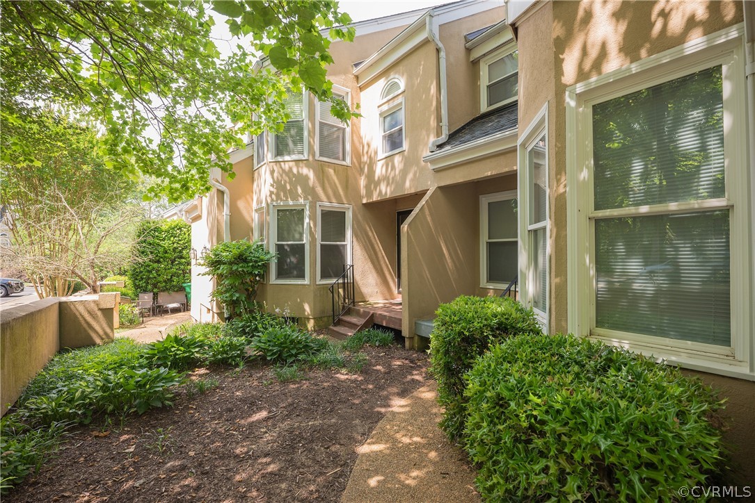2633 Towngate Ct
