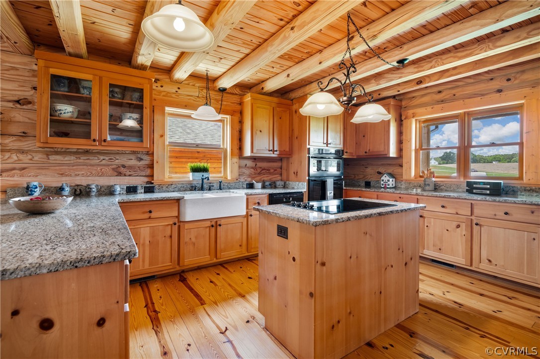 12201 Pin Oak Loop