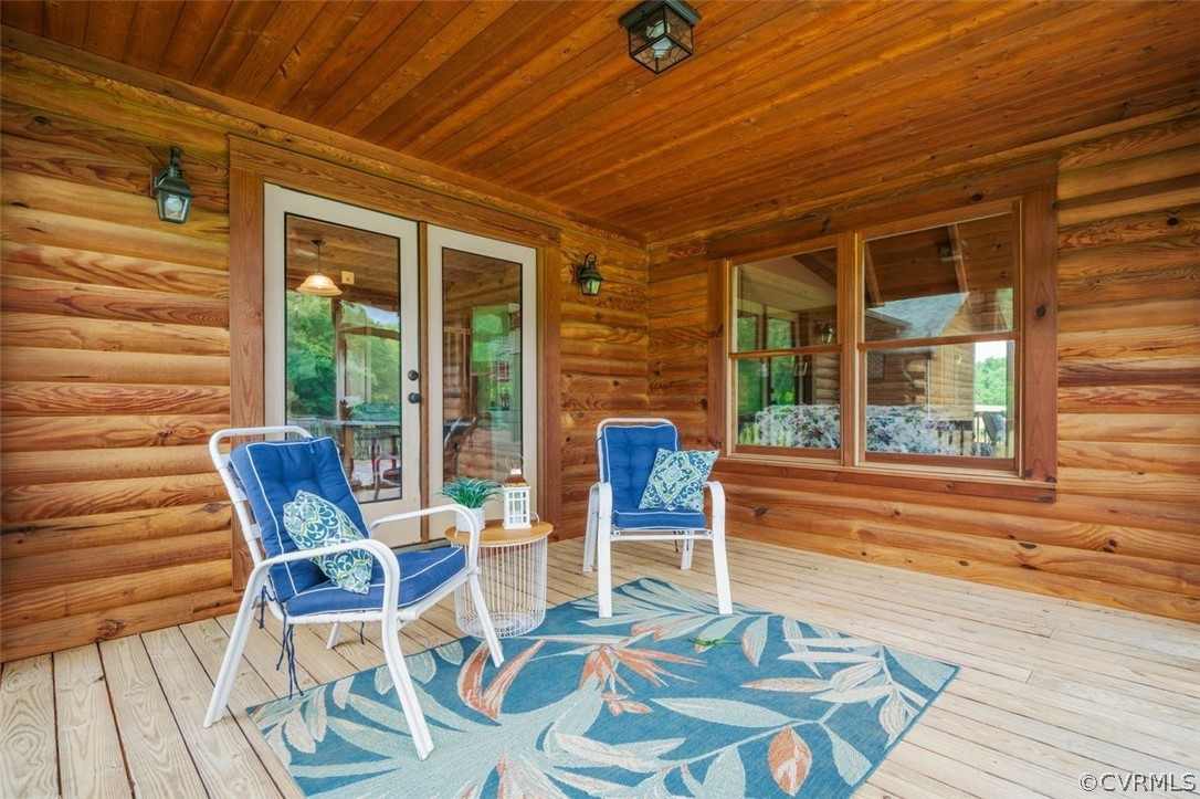 12201 Pin Oak Loop