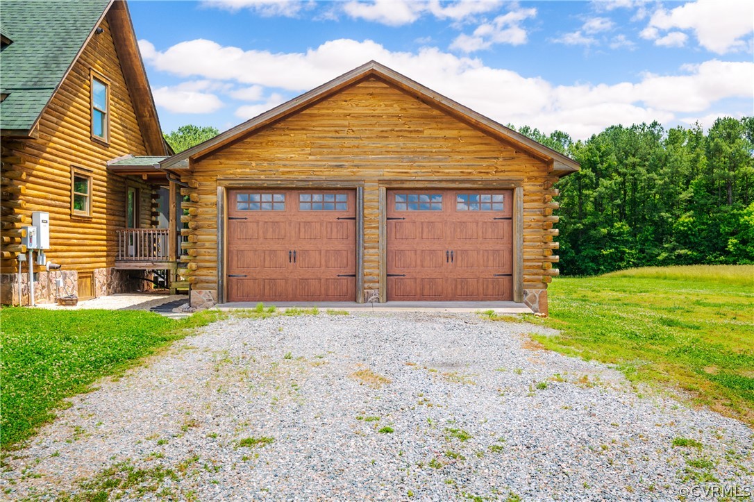 12201 Pin Oak Loop
