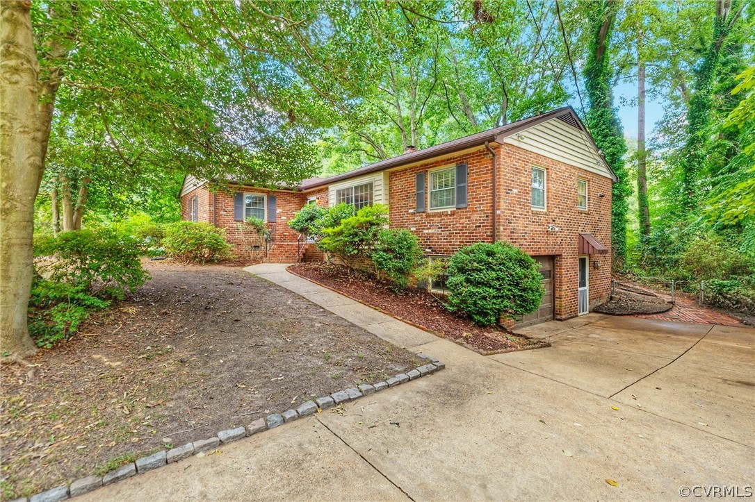 533 Bayliss Dr