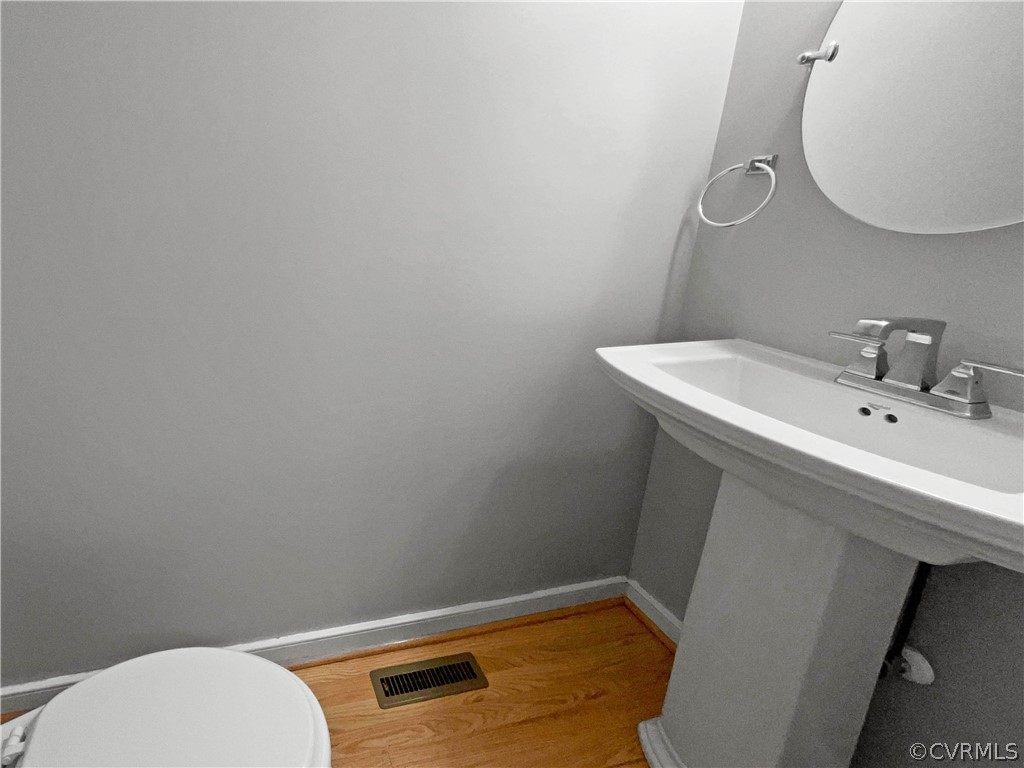 17430 Simmons Branch Ter