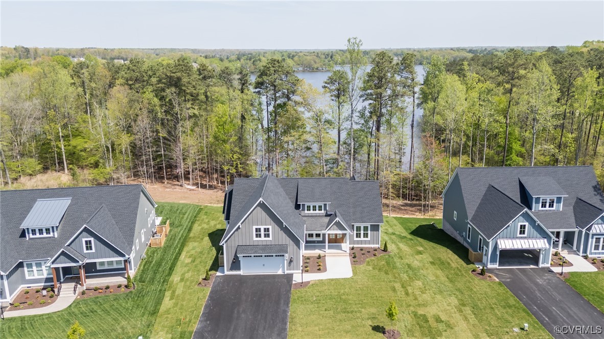 15930 Hidden Falls Dr