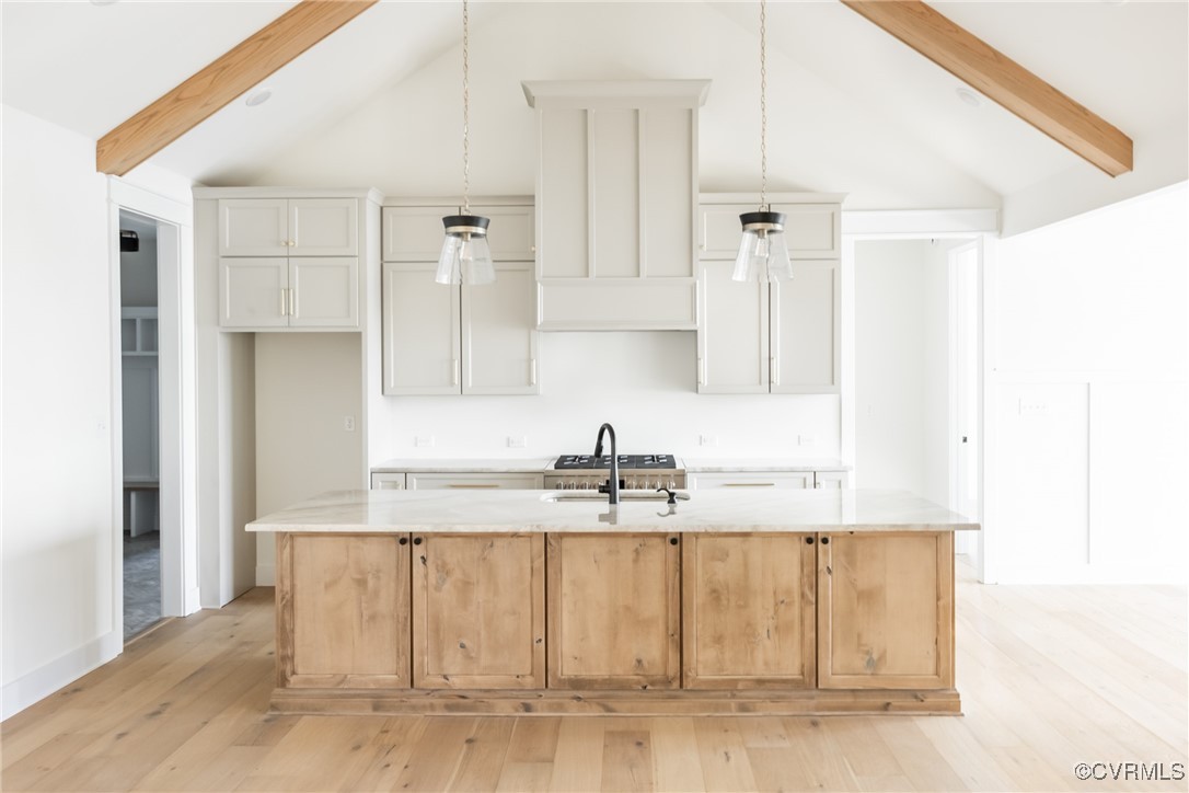 15930 Hidden Falls Dr