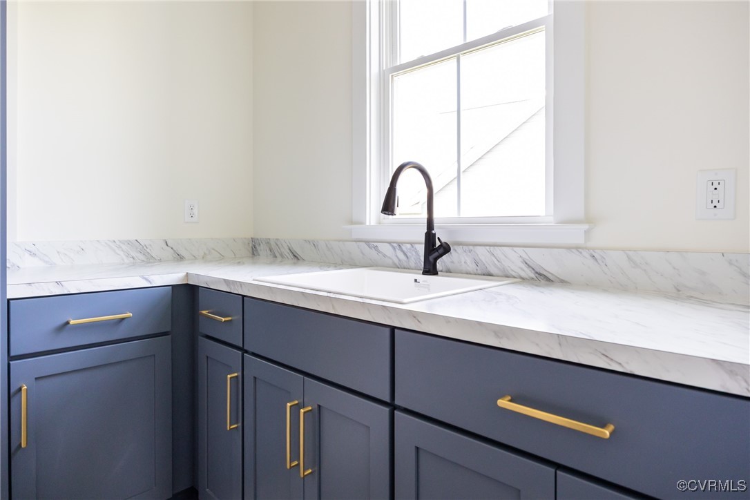 15930 Hidden Falls Dr